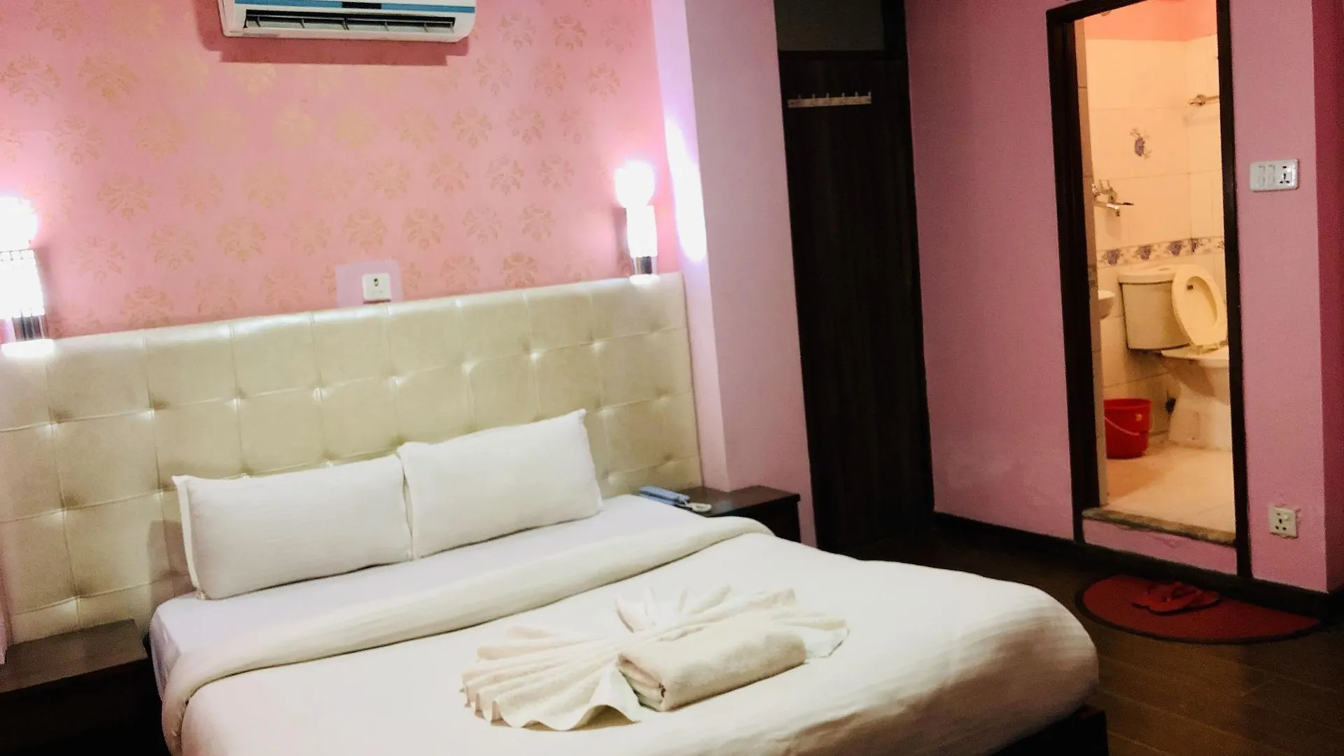 Backyard Hotel Κατμαντού 3*,  Νεπάλ