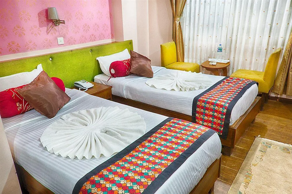 Backyard Hotel Kathmandu 3*,